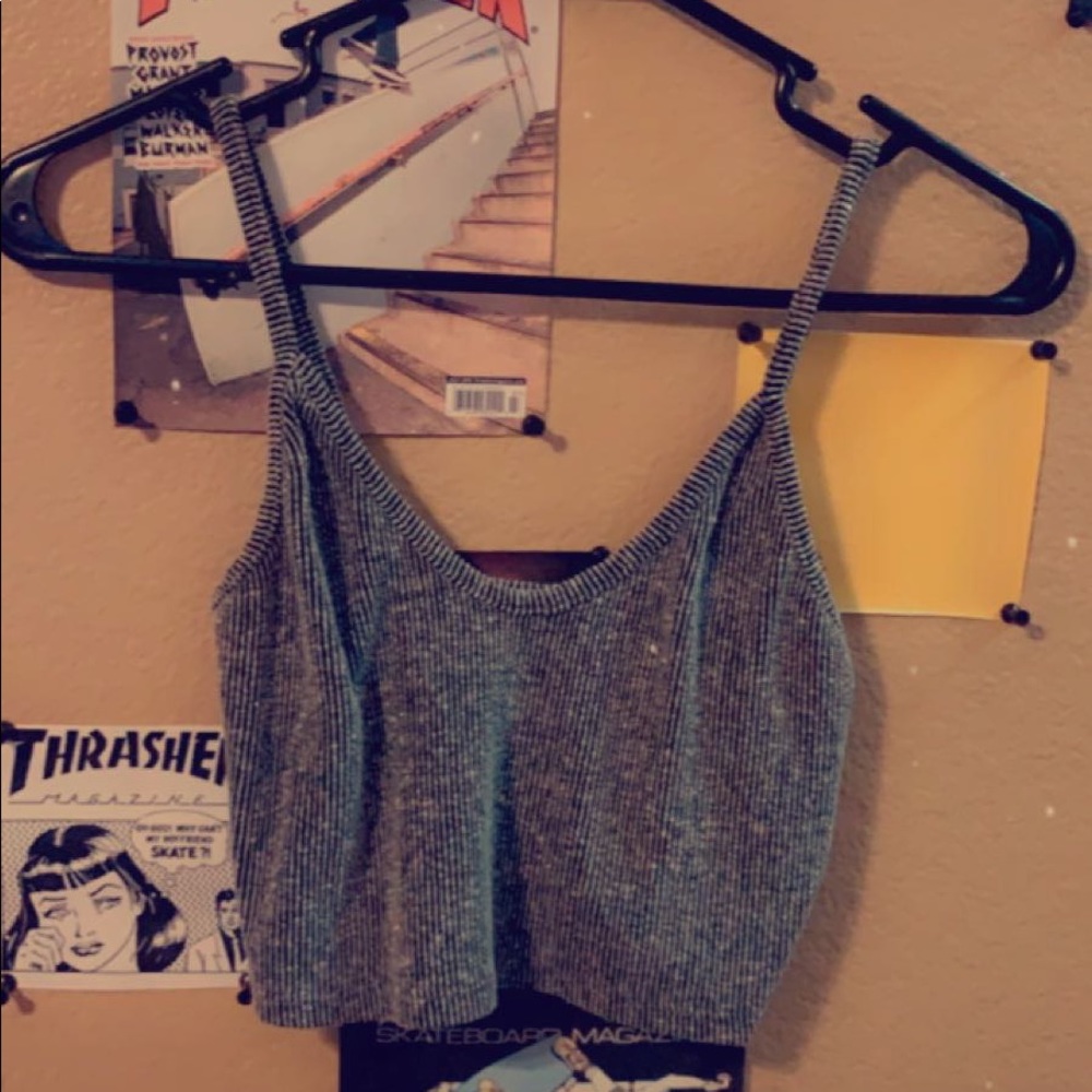 grey ribed crop tank top